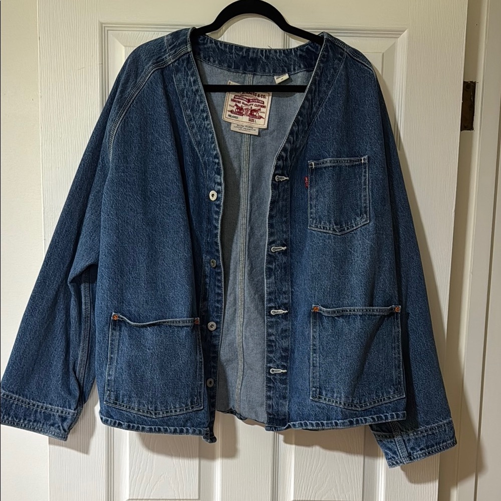 Men’s Levi’s size large NWOT Jean jacket